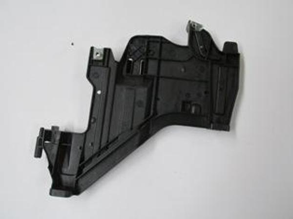 Audi A4 08/12 Far Alt Bağlantı Braketi̇ Sağ (Far Alt Taşıyıcı) Plasti̇k (Tw)  - Image 1