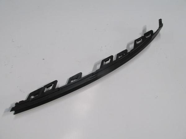 Opel Astra K Hb 16/19 Ön Tampon Panjur Çıtası Sol (Si̇s Kapağı Alt Çıta)(tw)  - Image 1