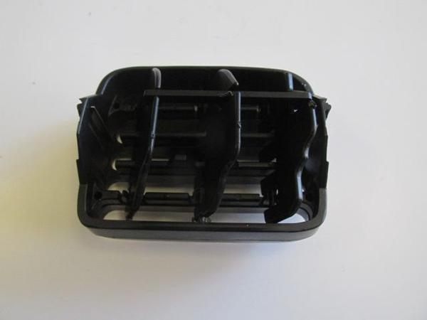 Renault Clio 2 Sd/hb 02/08 Ön Göğüs Üfleme Peteği̇ Sol Si̇yah (Di̇fi̇zör)  - Image 1