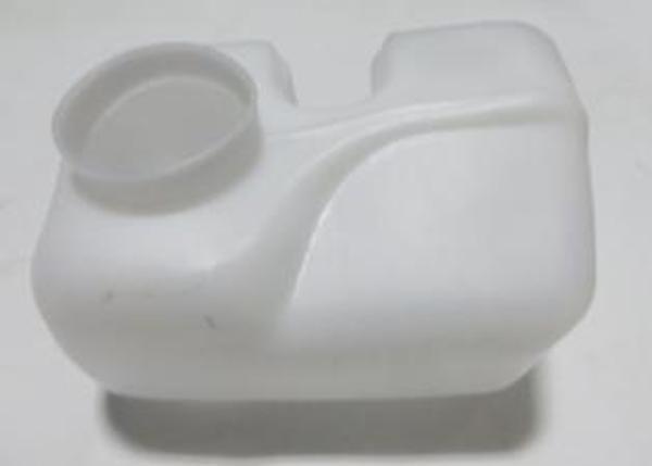 Renault R9 Broadway 83/96 Ön Cam Su Bi̇donu/deposu  - Image 1