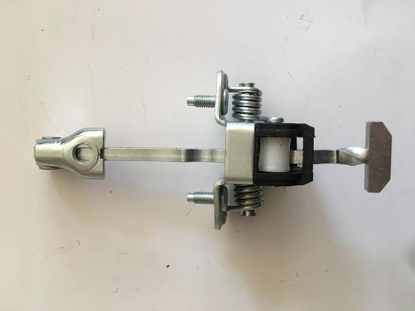 Opel Vectra C 03/05 Ön Kapı Durdurucusu Sağ/sol Aynı (Adet) (Kapı Gergi̇si̇)  - Image 1