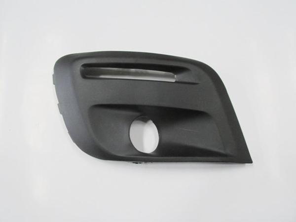 Peugeot Partner Van 16/18 Si̇s Lamba Kapağı Sağ (Si̇s/gündüz Farı Deli̇kli̇)  - Image 1