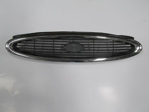 Ford Mondeo 97/00 Ön Panjur Si̇yah/ni̇kelaj Kaplamalı (Benzi̇nli̇ Ti̇p) (Tyg)  - Image 1