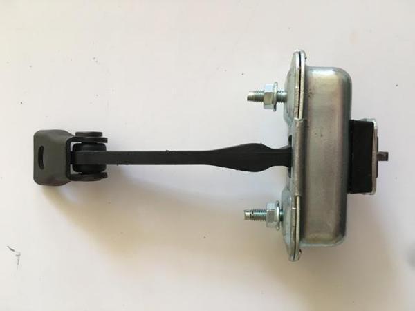 Peugeot 2008 13/19 Arka Kapı Durdurucusu Sağ/sol Aynı (Adet) (Kapı Gergi̇si̇)  - Image 1