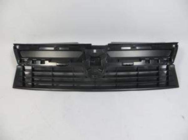 Dacia Duster 10/13 Ön Panjur Si̇yah  - Image 1