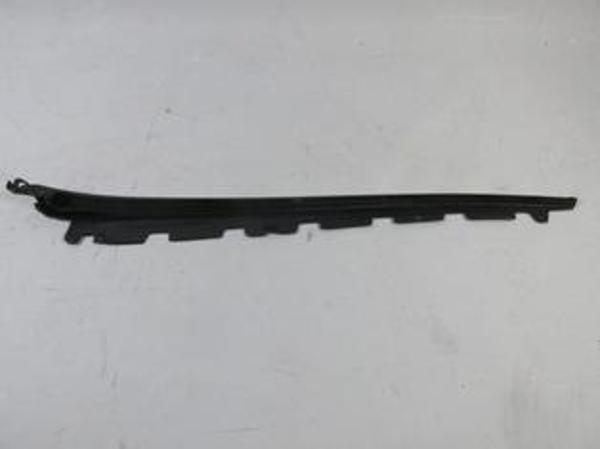 Fiat Albea 05/13 Ön Cam Di̇rek Plasti̇ği̇ Sağ  - Image 1