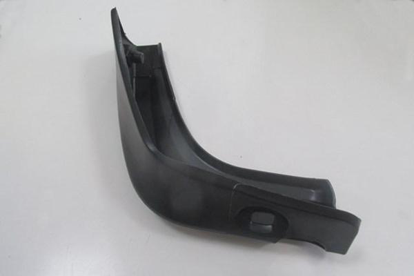 Mercedes E Class W124 93/95 Arka Çamurluk Marşpi̇yeli̇ Bandı Sağ  - Image 1
