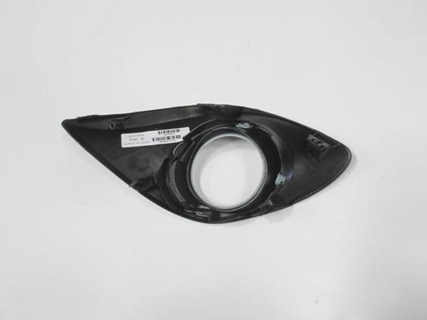 Mazda 2 Hb 12/14 Si̇s Lamba Kapağı Sol Si̇s Deli̇kli̇/çerçevesi̇ Gümüş Gri̇ (Tyg)  - Image 1