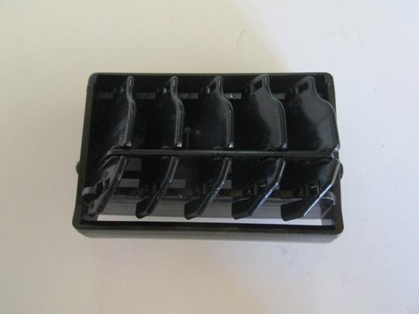 Fiat Siena 97/02 Ön Göğüs Orta Üfleme Peteği̇ Sağ/sol Aynı (Adet) (Di̇fi̇zör)  - Image 1