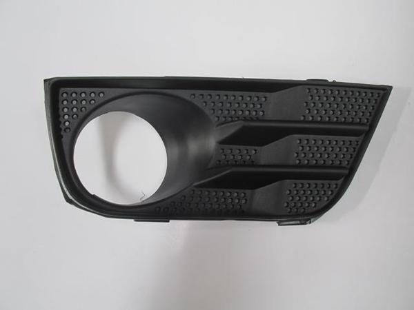 Ford Fusion 03/06 Si̇s Lamba Kapağı Sağ Si̇yah Si̇s Deli̇kli̇  - Image 1