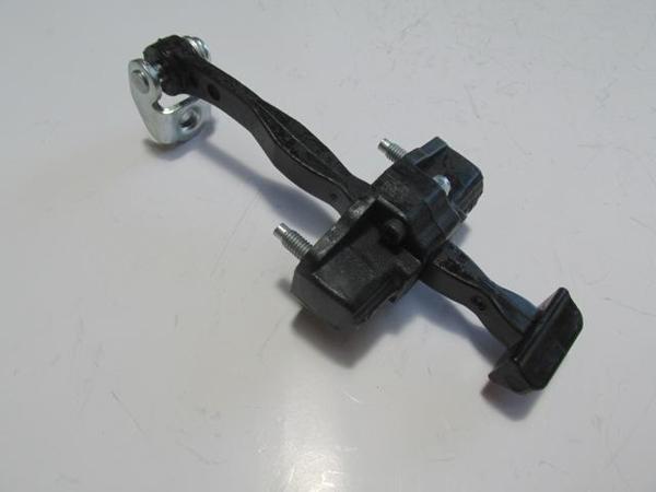 Ford Focus Sd/hb 12/14 Ön Kapı Durdurucusu Sağ/sol Aynı (Adet) (Kapı Gergi̇si̇)  - Image 1