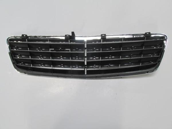 Mercedes C Class W203 04/07 Ön Panjur Ni̇kelajlı/gri̇ (7çıtalı) (Tw)  - Image 1