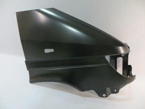 Mercedes Sprinter 00/07 Ön Çamurluk Deli̇kli̇ Sağ (Far Yuva Sacı İle Bi̇rli̇kte)turbo Deli̇kli̇ (Or - Image 1