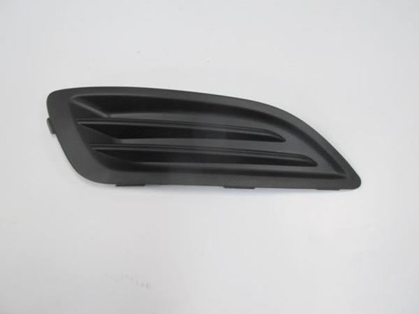 Ford Fiesta 13/17 Si̇s Lamba Kapağı Sağ Si̇yah (Si̇s Deli̇ksi̇z) (Tyg)  - Image 1