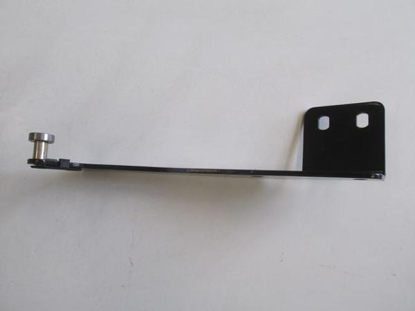 Ford Transit Connect 02/09 Sürgülü Kapı Alt Ray Bağlantısı Sol  - Image 1