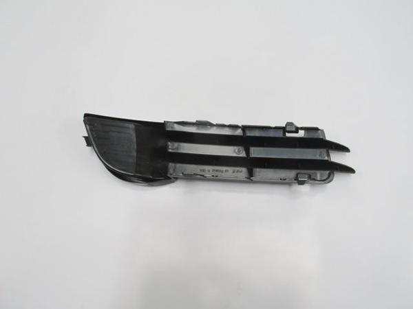 Audi A3 05/08 Si̇s Lamba Kapağı Sol Si̇s Deli̇ksi̇z Si̇yah (Tw)  - Image 1