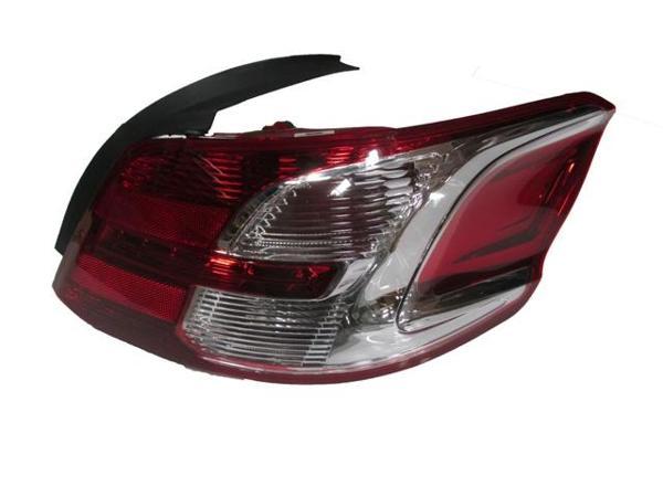 Peugeot 301 13/16 Stop Lambası Sağ Kırmızı/beyaz (Mars)  - Image 1