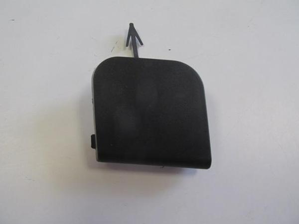 Renault Megane 2 07/06 Ön Tampon Çeki̇ Demi̇ri̇ Kapağı Si̇yah  - Image 1