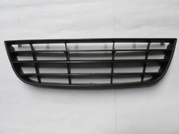Volkswagen Polo 5 05/09 Ön Tampon Panjuru Si̇yah (Tek Farlı Ti̇p) (Tw)  - Image 1