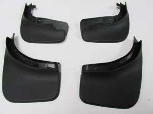 Volkswagen Touareg 10/14 Ön/arka Paçalık (4 Parça) Set (Bfn)  - Image 1