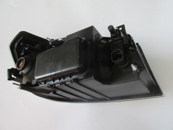 Ford Transit V184 02/06 Far Lambası Sol Elektri̇kli̇/manuel Si̇yah 4 Fi̇şli̇ (H4)(ayfar)  - Image 1