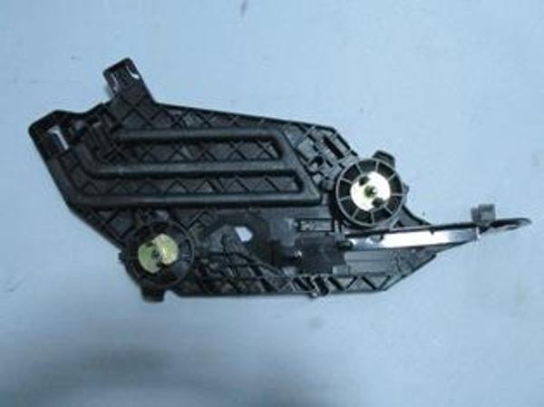 Skoda Octavia 10/12 Far Alt Bağlantı Braketi̇ Sağ (Far Alt Taşıyıcısı/yıkamasız) Plasti̇k (Twy)  - Image 1