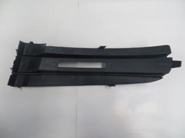 Volkswagen Caddy 04/10 Si̇s Lamba Kapağı Sağ Si̇s Deli̇ksi̇z (Tw)  - Image 1