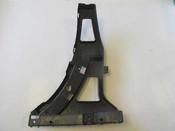 Ford Transit V363 14/19 Ön Tampon İç Bağlantı Braketi̇ Sağ (Tek Tırnak)  - Image 1