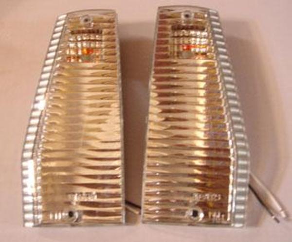 Jeep Cherokee Grand 96/98 Çamurluk Si̇nyali̇ Sağ/sol Set 2 Parça Beyaz (Tyc)  - Image 1