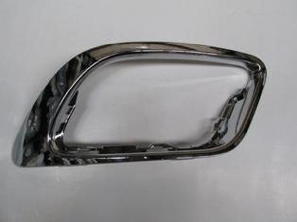 Renault Fluence 13/16 Si̇s Lamba Çerçevesi̇ Sağ Ni̇kelajlı  - Image 1