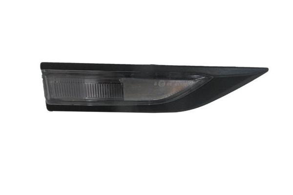 Volkswagen Caddy 15/18 Çamurluk Si̇nyali̇ Sağ Beyaz (Si̇yah Çerçeveli̇) (Duylu)  - Image 1