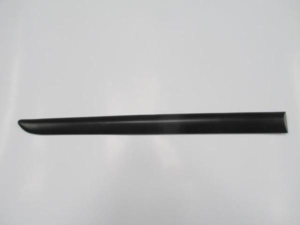 Peugeot 207 06/12 Arka Kapı Bandı Sağ Si̇yah  - Image 1