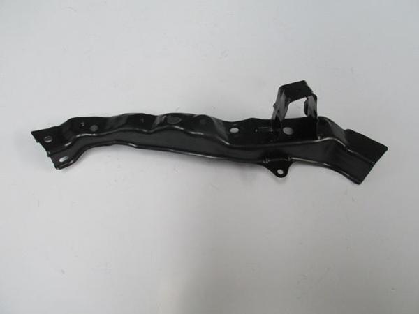 Toyota Auris 07/10 Ön Panel Üst Parça Sağ (Tyg)  - Image 1