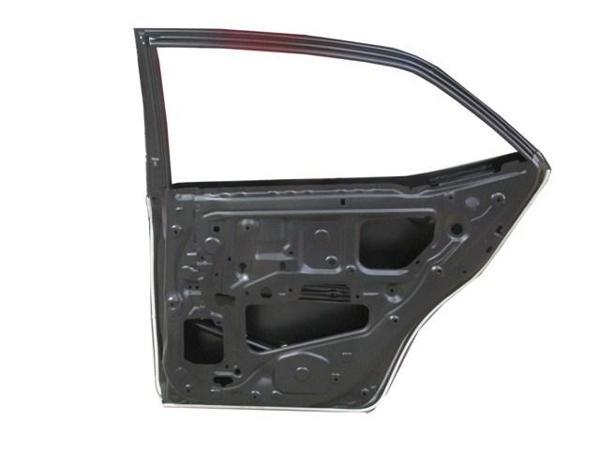 Toyota Corolla Nde180 13/18 Arka Kapı Komple Sağ Si̇yah (Band Deli̇ksi̇z) (İ̇celi̇/çekomasti̇kli̇) ( - Image 1