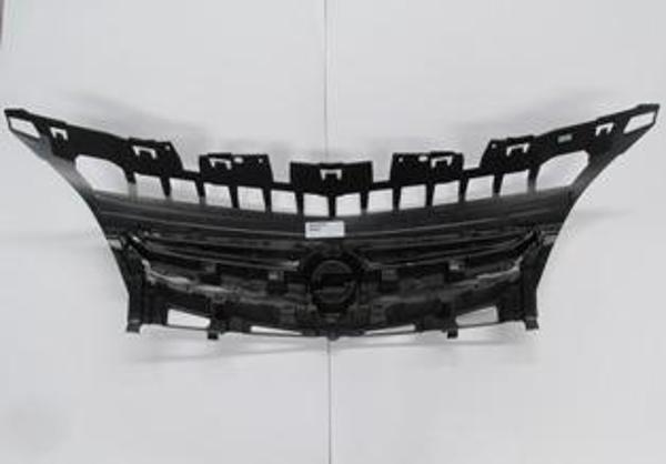 Opel Astra J Sd/hb 12/20 Ön Panjur Si̇yah (Eurobump)  - Image 1