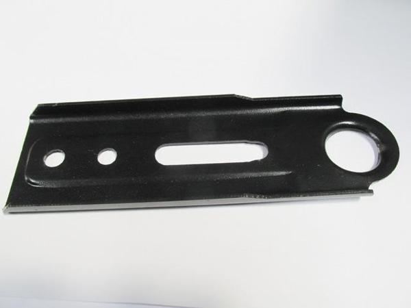 Opel Corsa C 00/03 Radyatör Alt Bağlantı Ayağı Sağ  - Image 1