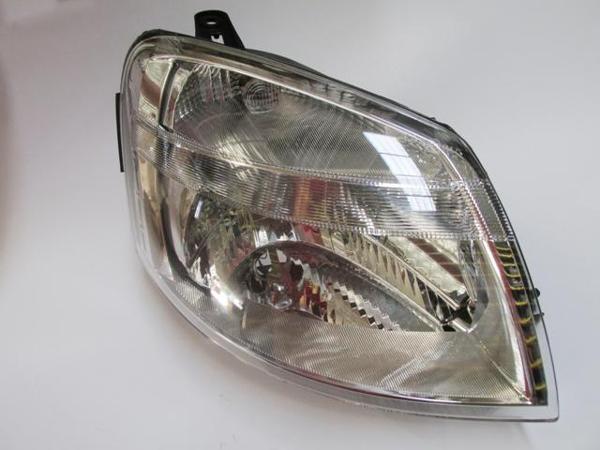 Citroen Berlingo 04/08 Far Lambası Sağ Manuel 6 Fi̇şli̇ (Ayfar)  - Image 1