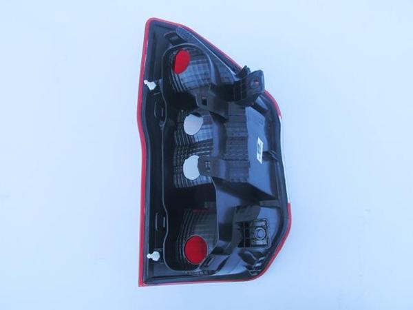 Ford Tourneo Courier 18/23 Stop Lambası Sağ Kırmızı/beyaz (Mars)  - Image 1