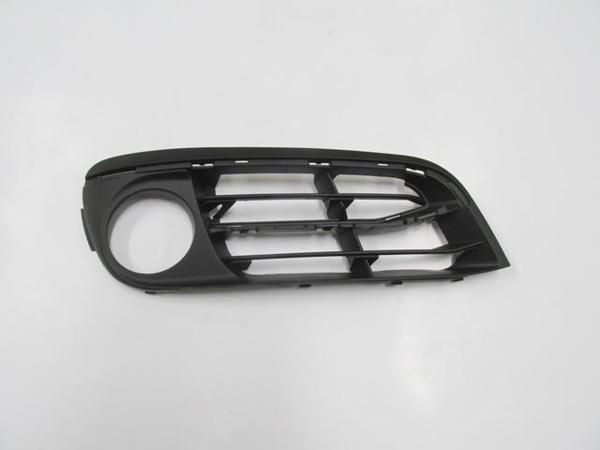 Bmw 5 Seri F10 13/16 Si̇s Lamba Kapağı Sağ Si̇s Deli̇kli̇ (Luxury) (Tw)  - Image 1