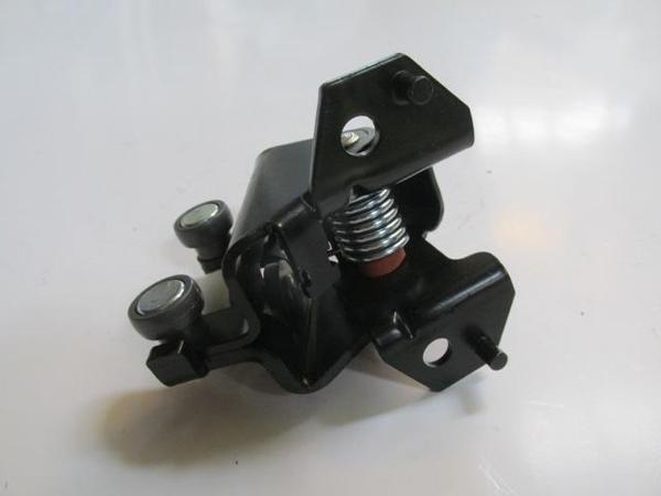 Citroen Berlingo 08/18 Sürgülü Kapı Orta Ray Bağlantısı Sağ  - Image 1