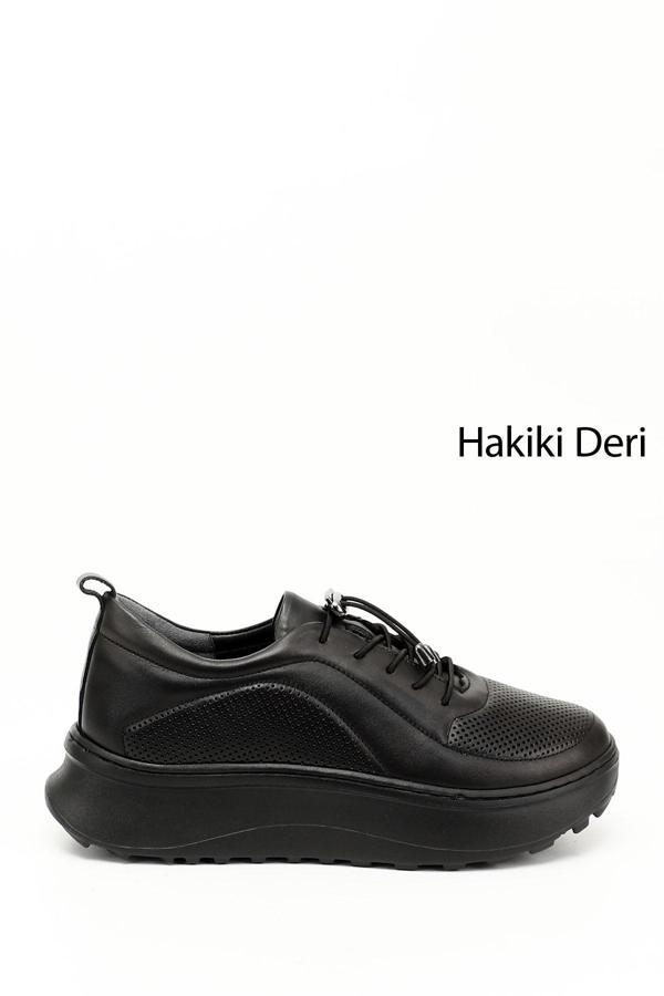 Kadın Siyah Lastik Bağcıklı Comfort Hakiki Deri Sneaker - Image 1