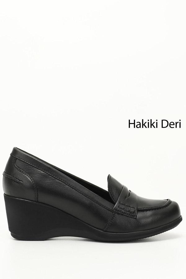 Kadın Siyah Dolgu Taban Hakiki Deri Loafer Ayakkabı - Image 1