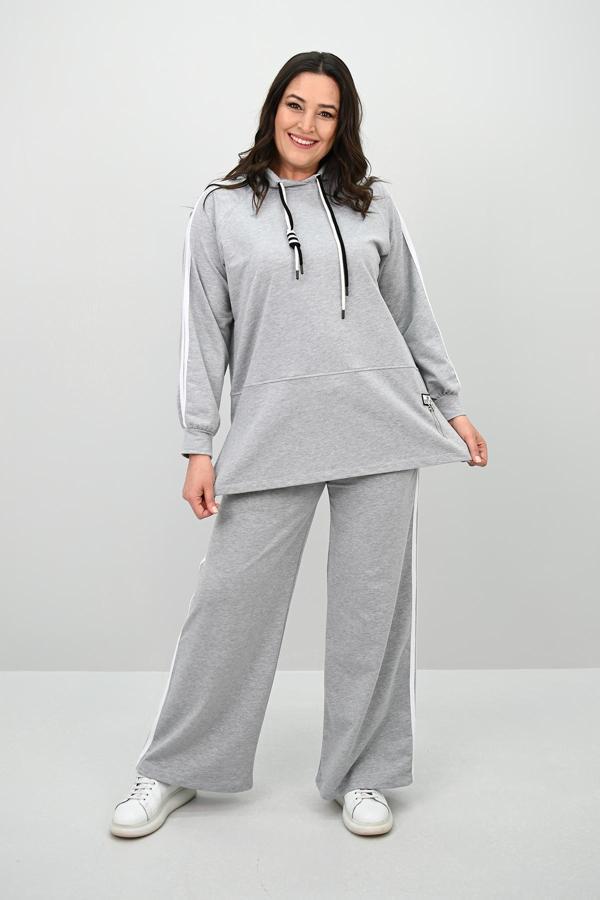 Kadın Büyük Beden Uzun Kollu Kalp Aksesuar Detaylı Eşofman Takımı 8169-25 - Image 1