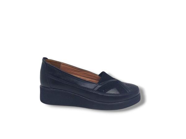 Zerhan 574 Kadın Siyah Taşlı Dolgu Taban Loafer Ayakkabı - Image 1
