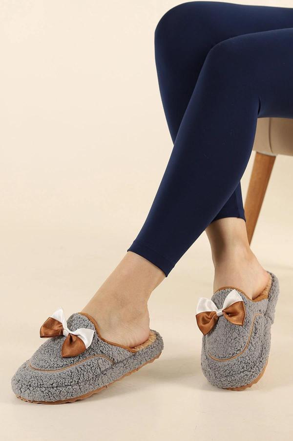 Walkenzo 4118 Fiyonklu Kadın Günlük Ev Halı Misafir Terliği - Image 1