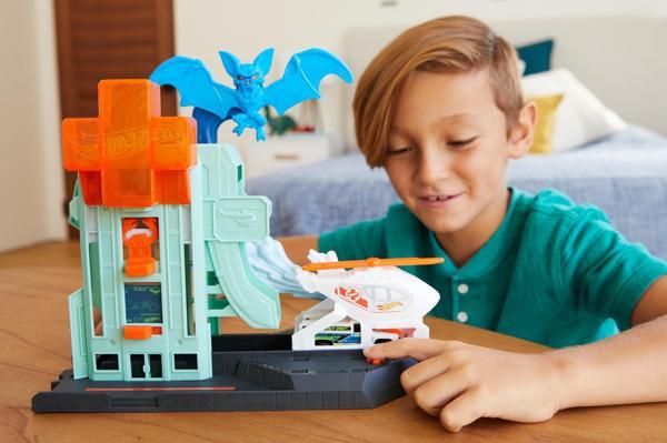 Hot Wheels Şehirde Yaratık Macerası Oyun Seti Yılanlı Köprü Saldırısı FNB05-GJK90 - Image 1