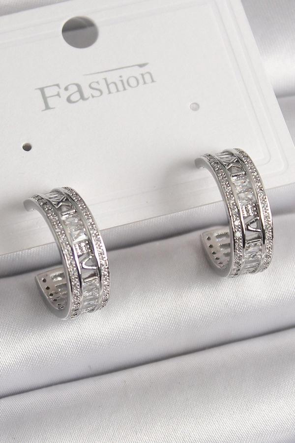 Pirinç Gümüş Renk Zirkon Taşlı İşleme Detay Halka Model Kadın Küpe - TJ-BKP9914 - Image 1