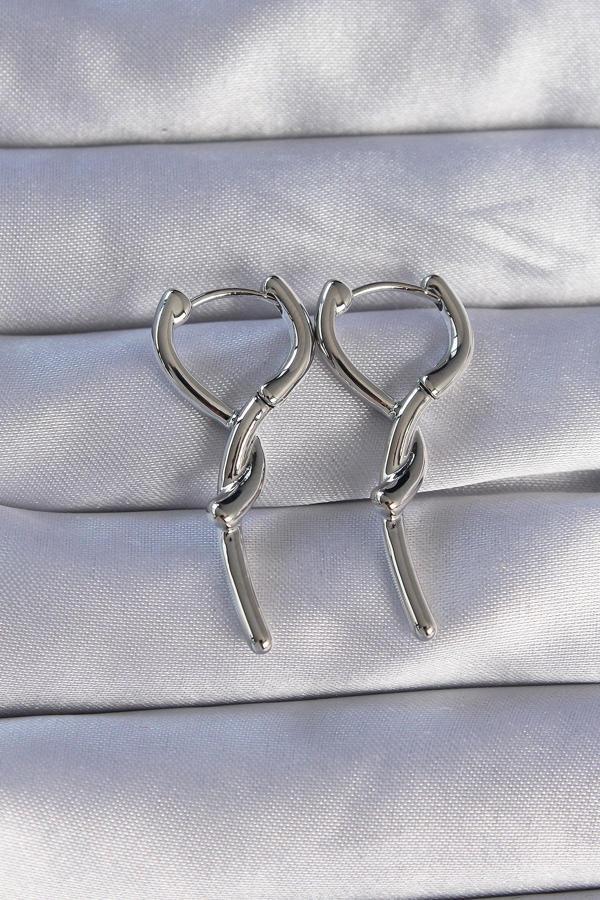 Pirinç Gümüş Renk Sarmal Çubuk Tasarımlı Uzun Küpe - TJ-BKP9085 - Image 1