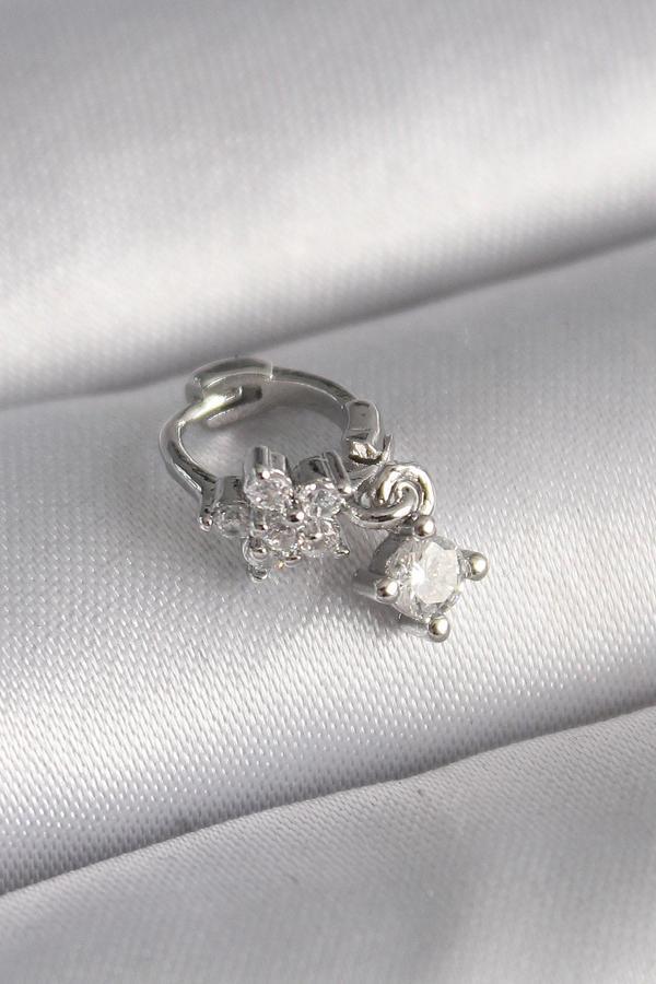 316L Çelik Gümüş Renk Zirkon Taşlı Çiçek Model Sallantı Detay Tragus Piercing - TJ-PR1311 - Image 1
