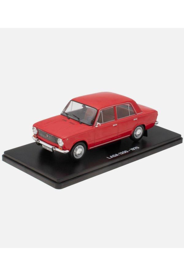 Tgroup Hachette 1:24 – Lada 1200 (1970) Kırmızı Diecast Model Araba - Image 1